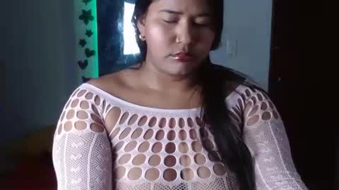 Snapshot of ebony_luna1 chatting on 06.22.26 ebony_luna1 online show from 06.22.26