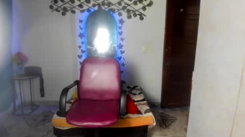 Snapshot of ebony_luna1 chatting on 07.15.26 ebony_luna1 online show from 07.15.26
