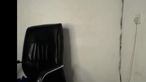 Snapshot of ebony_petitegirl chatting on 04.23.26 Lilly online show from 04.23.26
