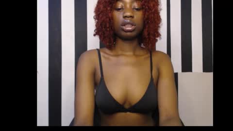 Ella online show from 09.29.25