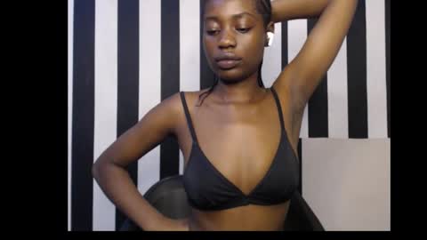 Ella online show from 10.07.25