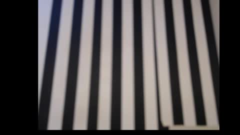 Ella online show from 10.07.25