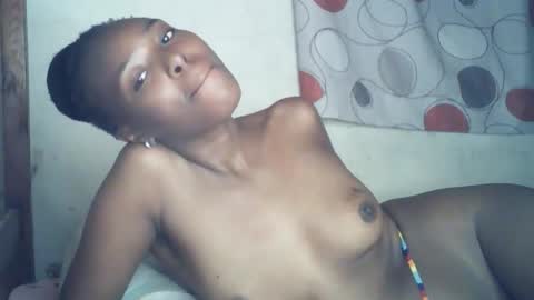 Snapshot of ebony_phoenix12 chatting on 10.21.25 ebony_phoenix12 online show from 10.21.25