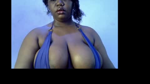 Snapshot of ebony_plumx12 chatting on 04.28.26 Prisy online show from 04.28.26