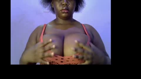 Snapshot of ebony_plumx12 chatting on 05.21.26 Prisy online show from 05.21.26