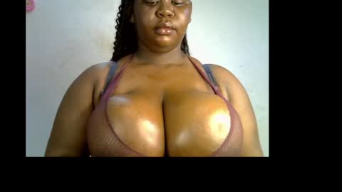 Snapshot of ebony_plumx12 chatting on 05.30.26 Prisy online show from 05.30.26