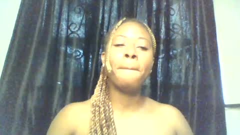 Snapshot of ebony_queenx chatting on 06.29.26 Queen online show from 06.29.26