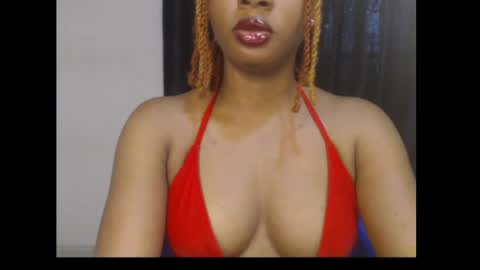 Snapshot of ebony_queenx chatting on 07.17.26 Queen online show from 07.17.26