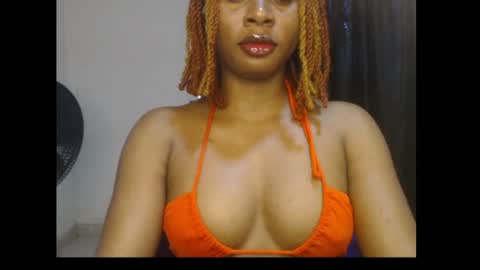 Snapshot of ebony_queenx chatting on 07.23.26 Queen online show from 07.23.26