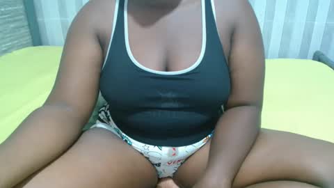 Snapshot of ebony_sabrina chatting on 12.19.25 Sabrina online show from 12.19.25