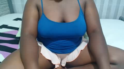 Snapshot of ebony_sabrina chatting on 12.20.25 Sabrina online show from 12.20.25