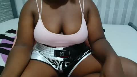 Snapshot of ebony_sabrina chatting on 02.25.26 Sabrina online show from 02.25.26