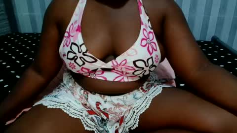 Snapshot of ebony_sabrina chatting on 06.16.26 Sabrina online show from 06.16.26