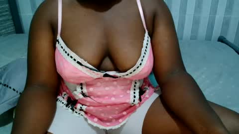 Snapshot of ebony_sabrina chatting on 06.29.26 Sabrina online show from 06.29.26