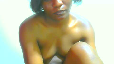 Snapshot of ebony_shan_ chatting on 10.29.25 Shanny online show from 10.29.25
