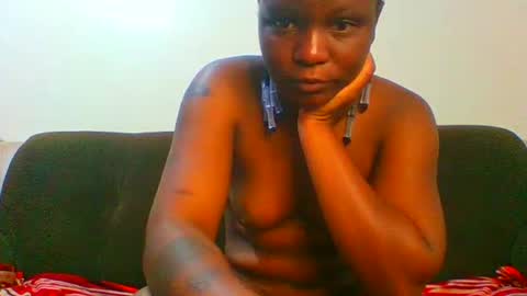 Snapshot of ebony_shan_ chatting on 06.21.26 Shanny online show from 06.21.26