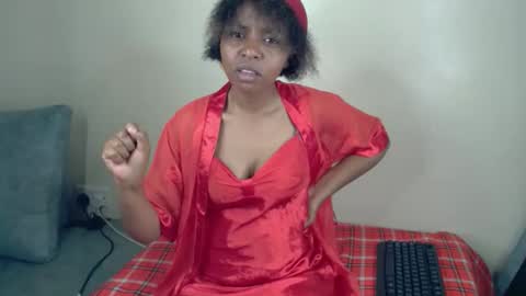Snapshot of ebony_sluttt chatting on 09.15.25 ebony_sluttt online show from 09.15.25