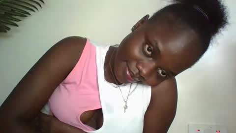 Snapshot of ebony_tasha chatting on 05.31.26 tasha online show from 05.31.26