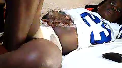 Snapshot of ebony_vellyn20 chatting on 02.17.26 ebony_vellyn20 online show from 02.17.26