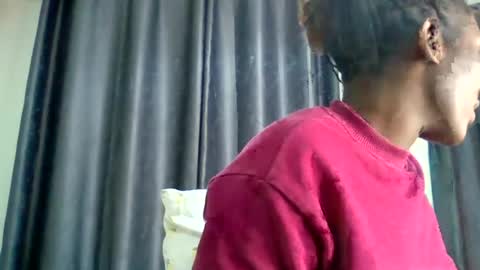 Snapshot of ebonyboutilicious chatting on 06.19.26 Loreina online show from 06.19.26