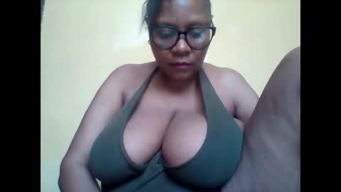 Snapshot of ebonybussy chatting on 01.13.26 MAMITO online show from 01.13.26