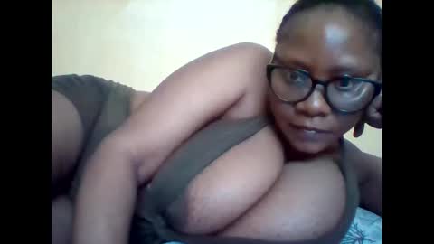 Snapshot of ebonybussy chatting on 05.03.26 MAMITO online show from 05.03.26