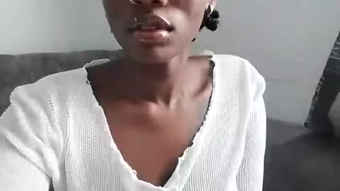 Ebony Melanie online show from 03.07.25