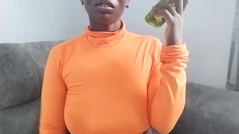 Ebony Melanie online show from 03.10.25