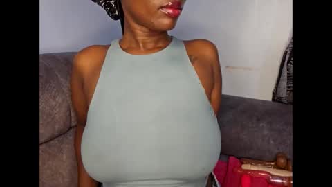 Ebony Melanie online show from 10.03.25