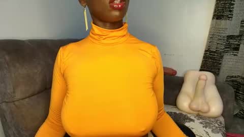 Snapshot of ebonycandymelani chatting on 02.09.26 Ebony Melanie online show from 02.09.26
