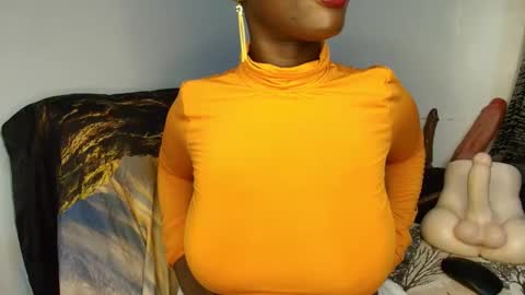 Snapshot of ebonycandymelani chatting on 02.19.26 Ebony Melanie online show from 02.19.26