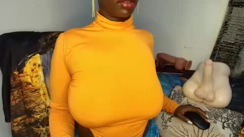 Snapshot of ebonycandymelani chatting on 02.20.26 Ebony Melanie online show from 02.20.26