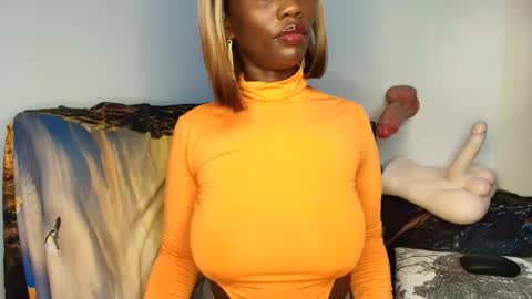 Snapshot of ebonycandymelani chatting on 02.25.26 Ebony Melanie online show from 02.25.26