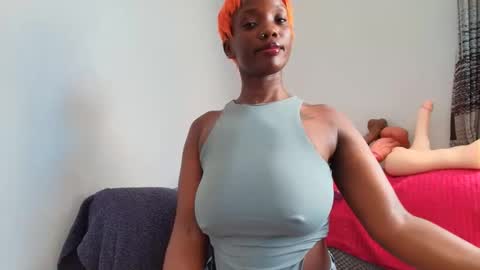 Snapshot of ebonycandymelani chatting on 04.04.26 Ebony Melanie online show from 04.04.26