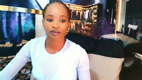 Snapshot of ebonycreamy69 chatting on 02.06.25 Nova online show from 02.06.25