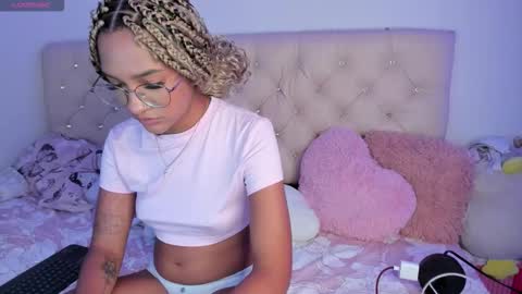 Snapshot of ebonygoddes03 chatting on 02.26.26 Queen Ebony online show from 02.26.26