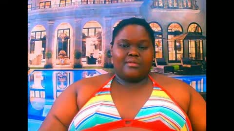 Snapshot of ebonyhotbuns4u2luv chatting on 06.16.26 ebonyhotbuns4u2luv online show from 06.16.26