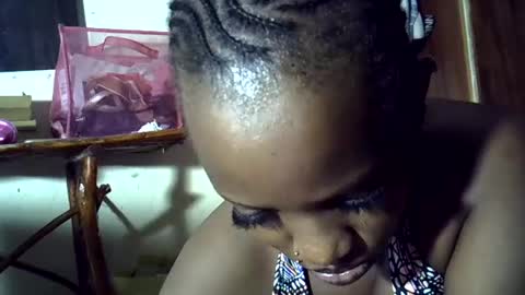 Snapshot of ebonykiki chatting on 06.20.26 ebonykiki online show from 06.20.26