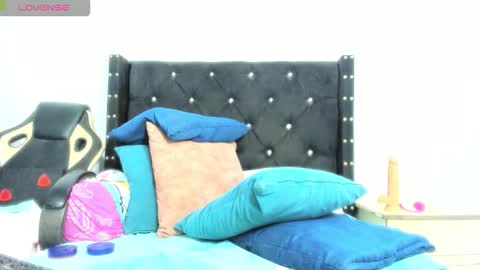 Angela online show from 12.15.25