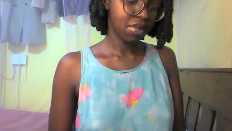 Ebonymuse2 online show from 05.26.26