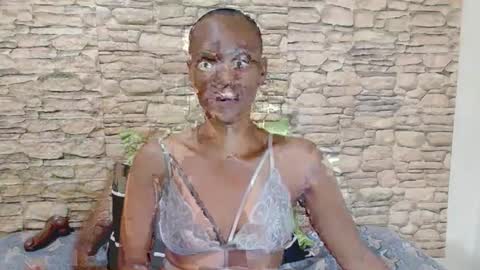Snapshot of ebonyolive69 chatting on 07.12.26 Cindy online show from 07.12.26