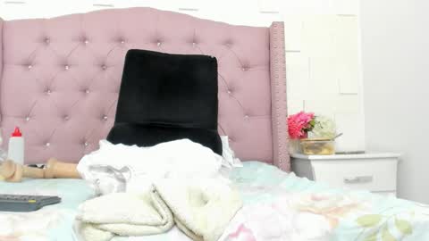 Snapshot of ebonyprolapse chatting on 02.06.26 Ebony Prolapse online show from 02.06.26