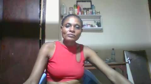 Snapshot of ebonyqueen4 chatting on 05.11.26 JACKLINE online show from 05.11.26