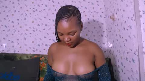 Snapshot of ebonysativa chatting on 03.31.26 ebonysativa online show from 03.31.26