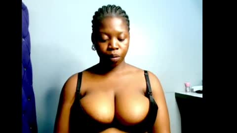 Snapshot of ebonyx_dripqueen chatting on 05.22.26 Loveth online show from 05.22.26