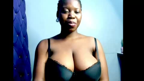 Snapshot of ebonyx_dripqueen chatting on 05.24.26 Loveth online show from 05.24.26