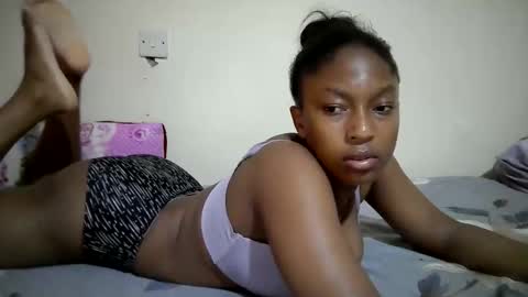 Snapshot of ebonyzora chatting on 06.07.26 Zora online show from 06.07.26
