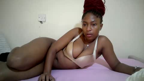 Snapshot of ebonyzora chatting on 06.25.26 Zora online show from 06.25.26