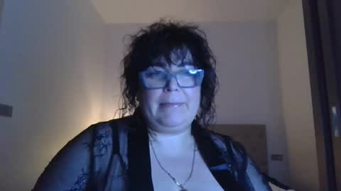 Snapshot of echo_dust chatting on 04.28.26 echo_dust online show from 04.28.26
