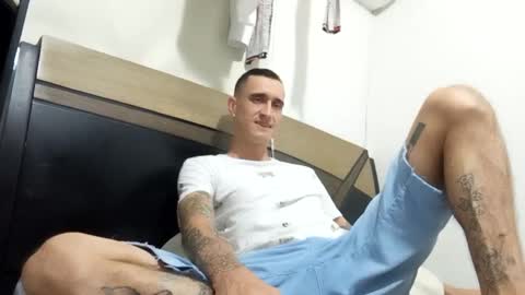 Snapshot of ed_big_cock chatting on 11.07.25 Edd Gallego online show from 11.07.25